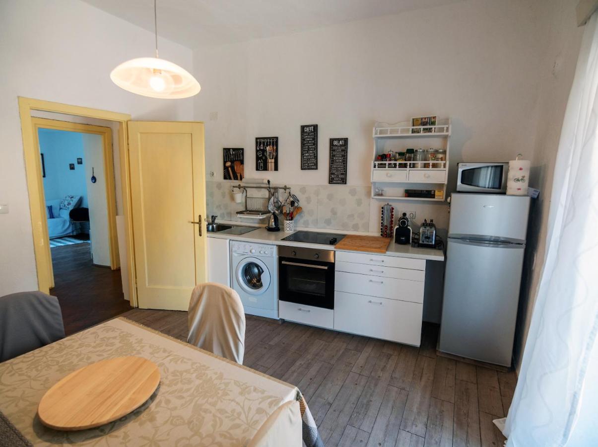 Apartment Julietta Раб Экстерьер фото